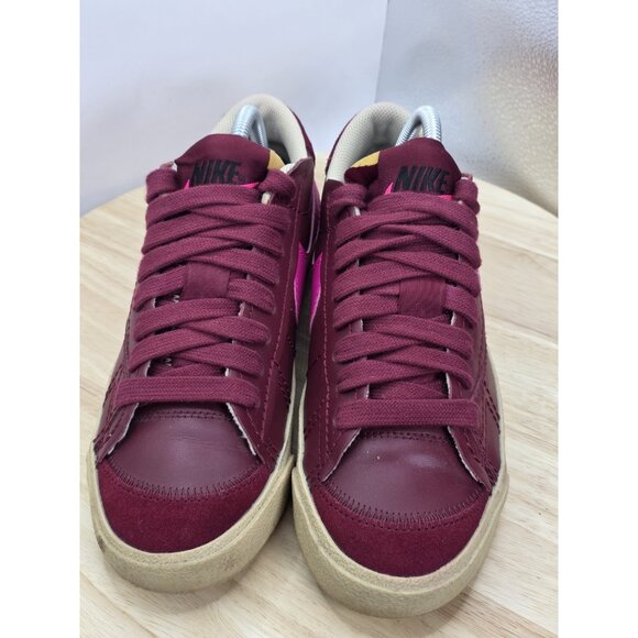 Nike Blazer Low Jumbo Womens Size 9 Red Pink Running Shoes DQ1470 600 - Picture 4 of 9